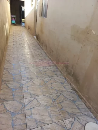 Imagem casa com 2 dormitórios sendo uma suíte, próximo ao centro de Boituva
