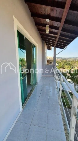 Imagem "Conforto e Segurança: Casa com 3 Dormitórios em Condomínio Fechado em Valinhos!"