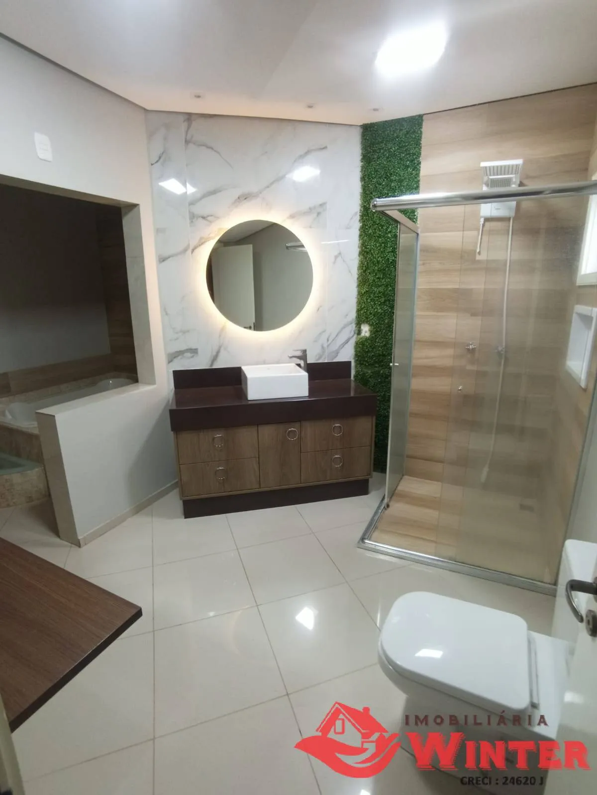 Imagem Cobertura com 4 dormítorios e 2 box de garagem!