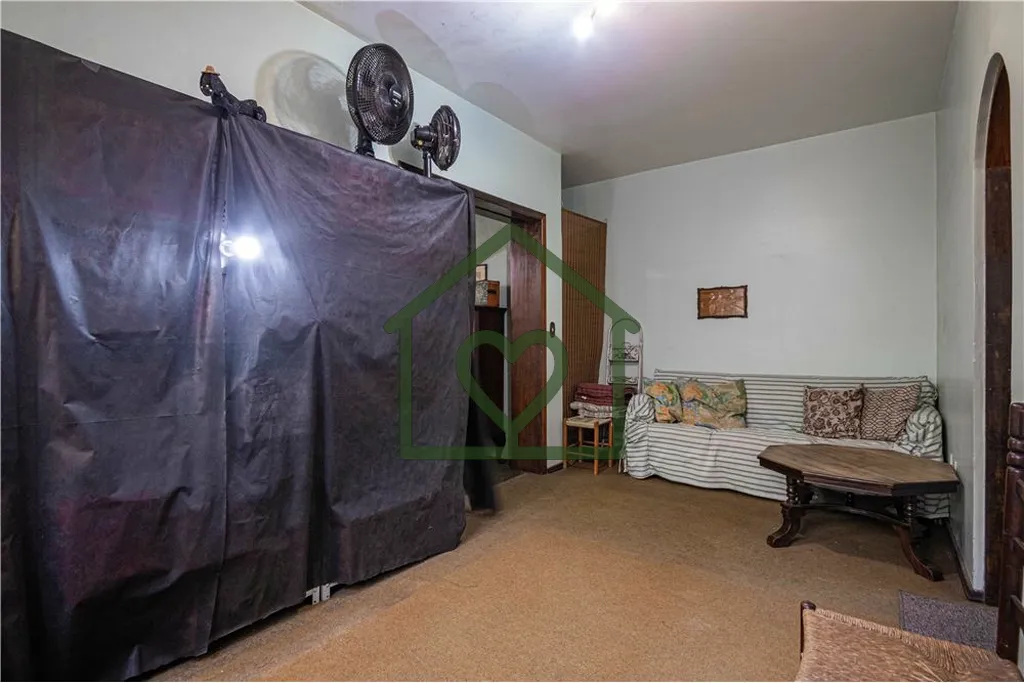 Imagem Sabe aquela casa clássica, com amplos ambientes, pronta para acolher sua família, ou sua empresa, ...