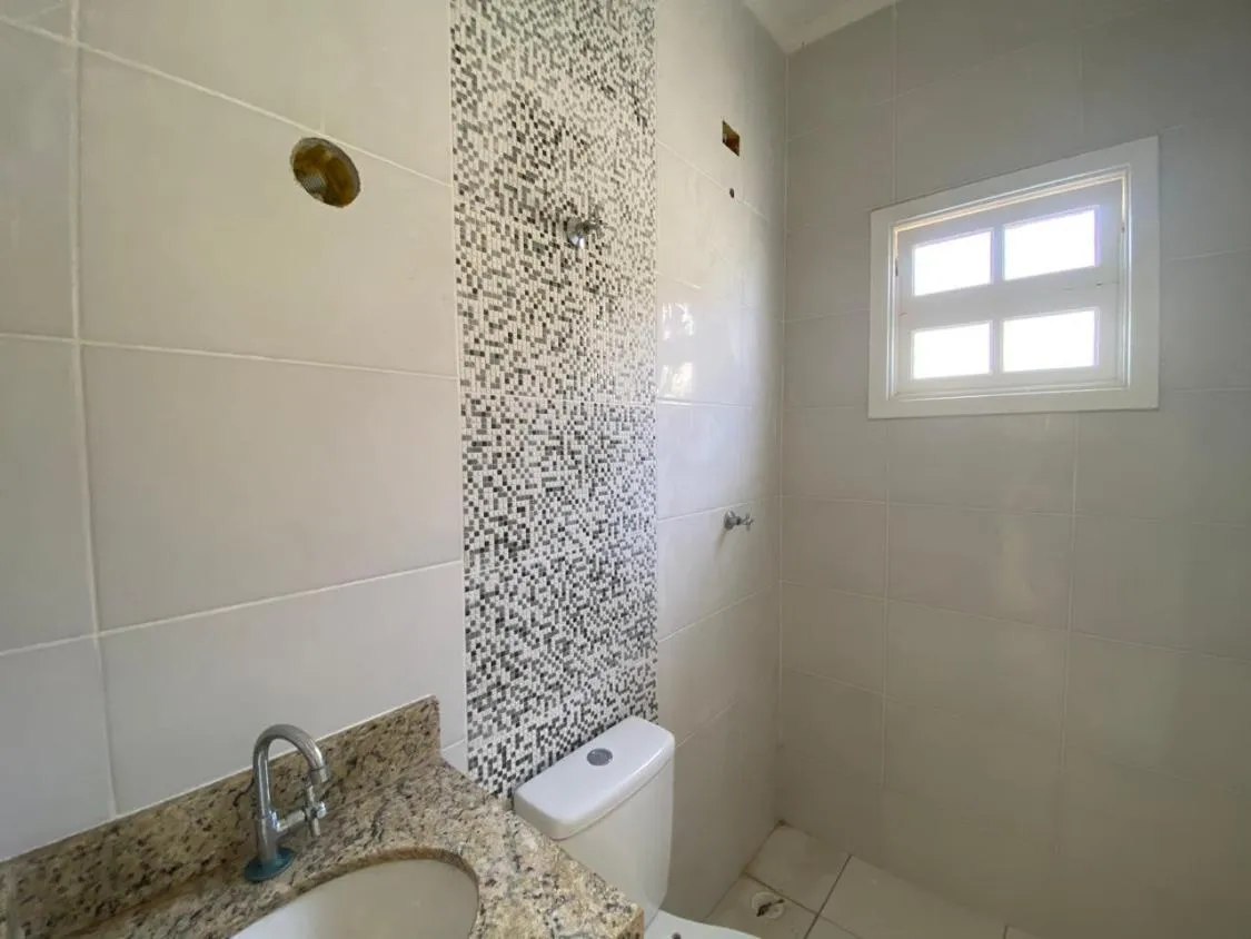 Imagem LINDA CASA A VENDA NA NOVA ITANHAÉM