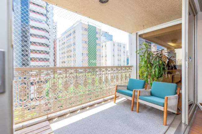 Imagem Apartamento no Itaim Bibi, São Paulo-SP: 3 quartos, 3 suítes, 1 sala, 4 banheiros, 3 vagas, 331m²!