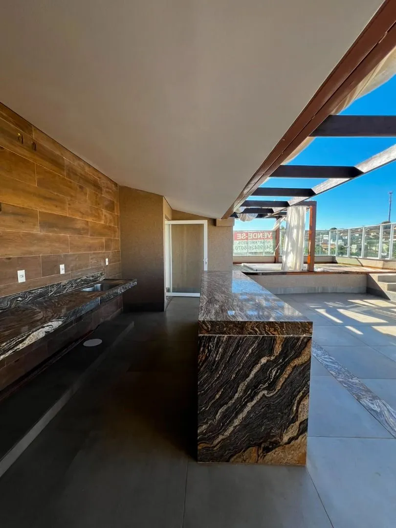 Imagem Cobertura com 4 dormitórios à venda, 180 m² por R$ 890.000,00 - Cidade Jardim - Patos de Minas/MG