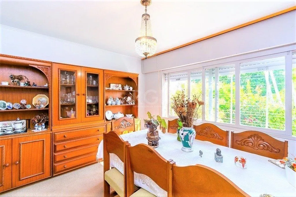 Imagem Casa de 424m² no Bairro Chácara Das Pedras