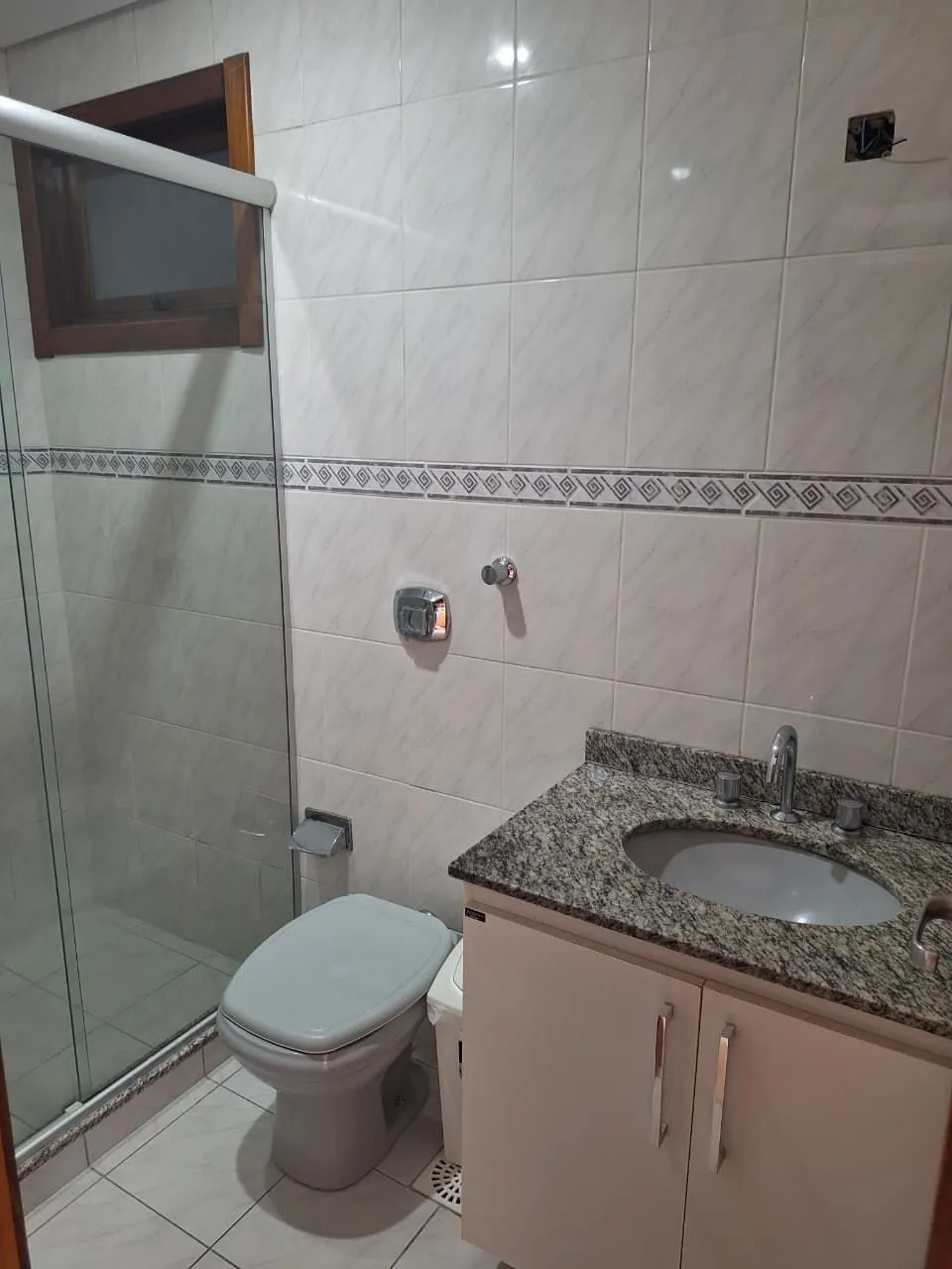 Imagem Amplo apartamento de 2D com suíte e vaga