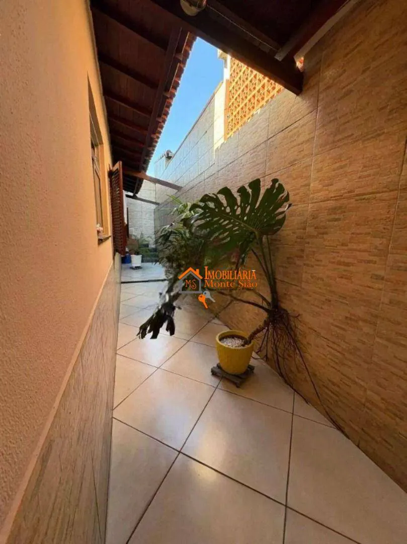 Imagem Casa com 2 dormitórios à venda por R$ 629.000,00 - Vila Galvão - Guarulhos/SP