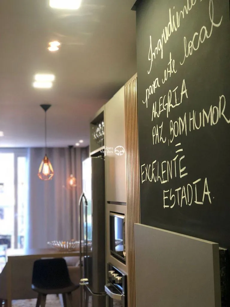 Imagem Vende-se cobertura em Gramado- 2 Quartos- Valor R$1.790.000,00