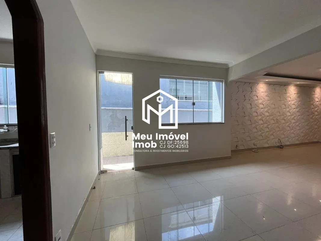 Imagem Casa 4 Quartos 2 Suítes 4 Vagas 300m² Taguatinga/DF