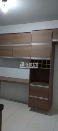 Imagem Casa à venda no bairro Jardim Elza Amuí IV, em Uberaba - 3 quartos, churrasqueira e móveis planejados