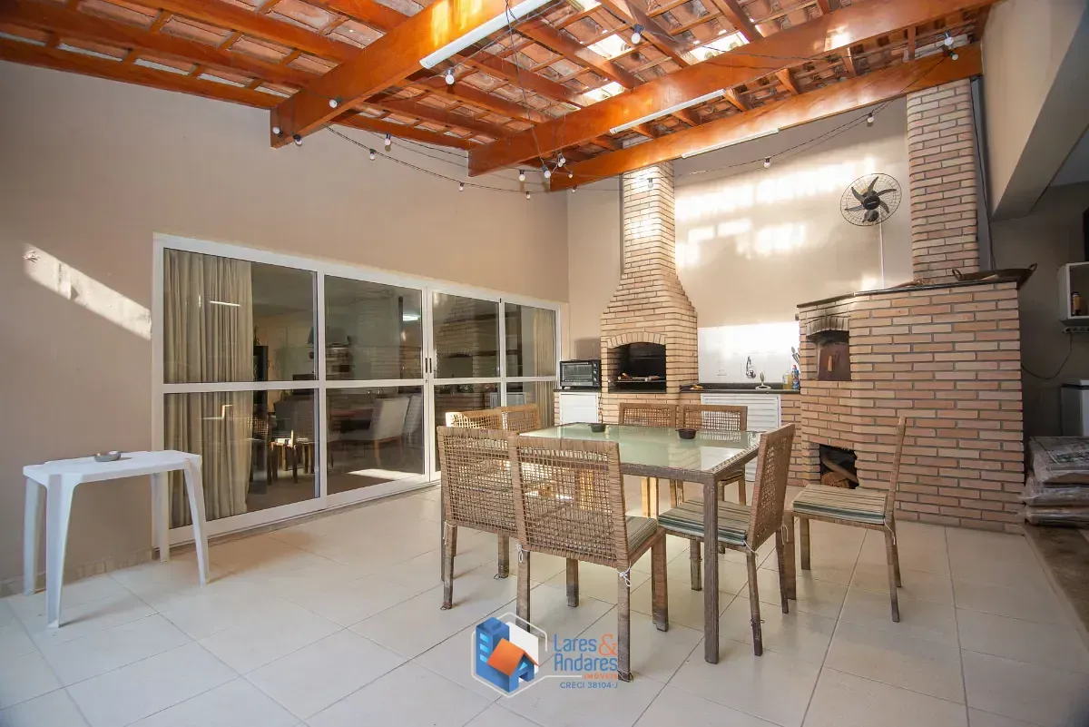 Imagem Casa para venda em Cidade Monções com 4 quartos, sendo 1 suíte, 337m²