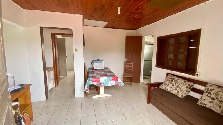 Imagem Conjunto de Casas à Venda ? Excelente Oportunidade Comercial e Residencial em Garopaba-SC!