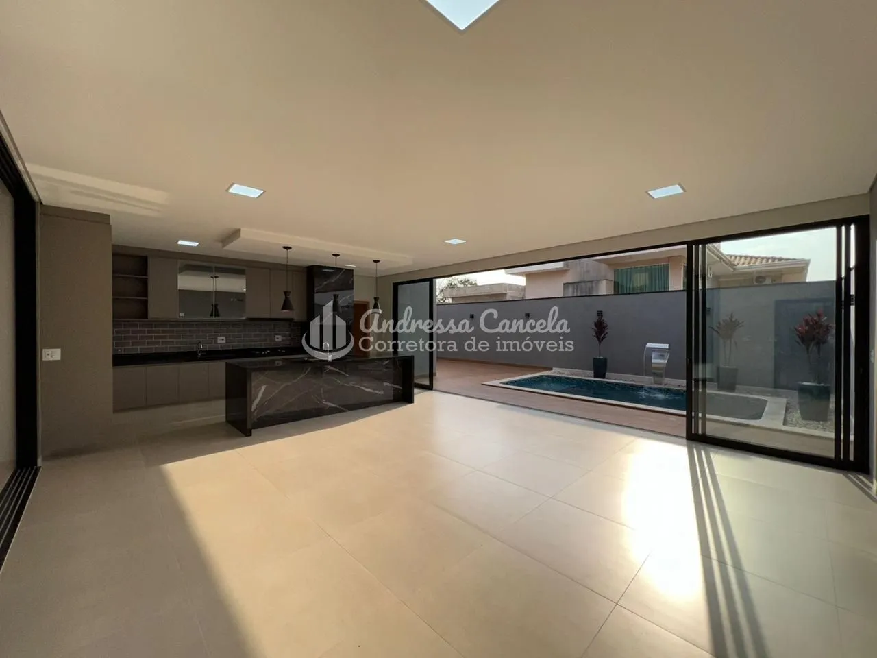 Imagem Recanto do Lago - Casa com 3 dormitórios à venda, 246 m² por R$ 1.700.000,00 - Loteamento Recanto do Lago - São José do Rio Preto/SP