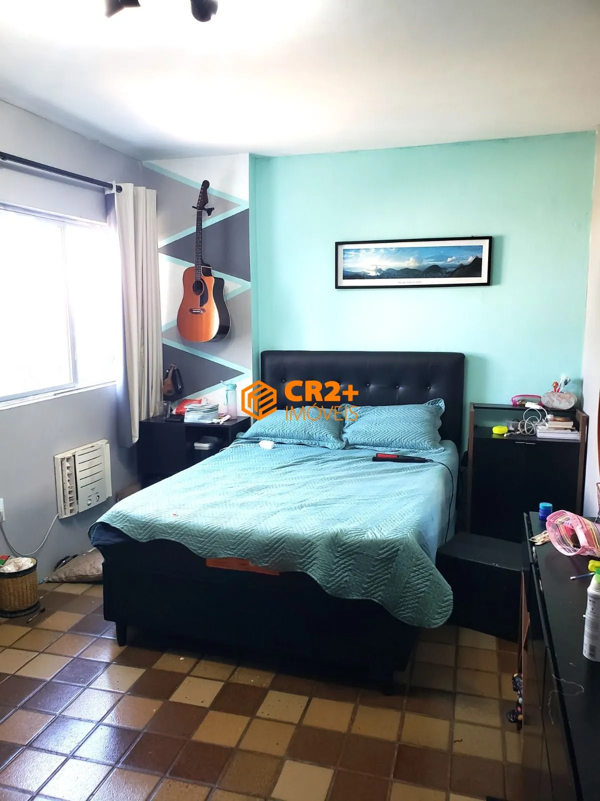 Imagem Vendo 4 quartos, 1 suíte, dep. completa, 200m2, em Candeias.