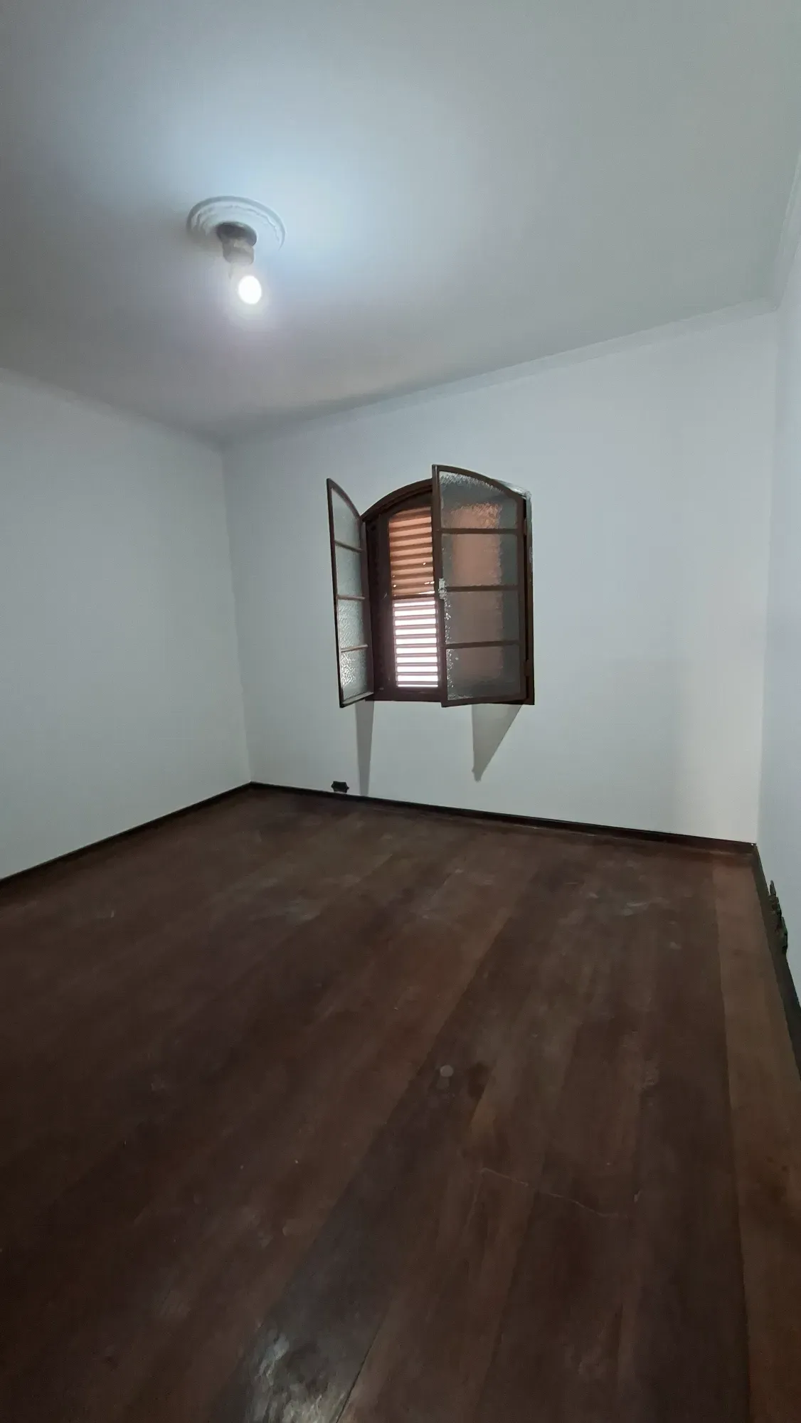 Imagem Casa com 3 Quartos para Alugar, 374 m² em Jardim Emília - Sorocaba