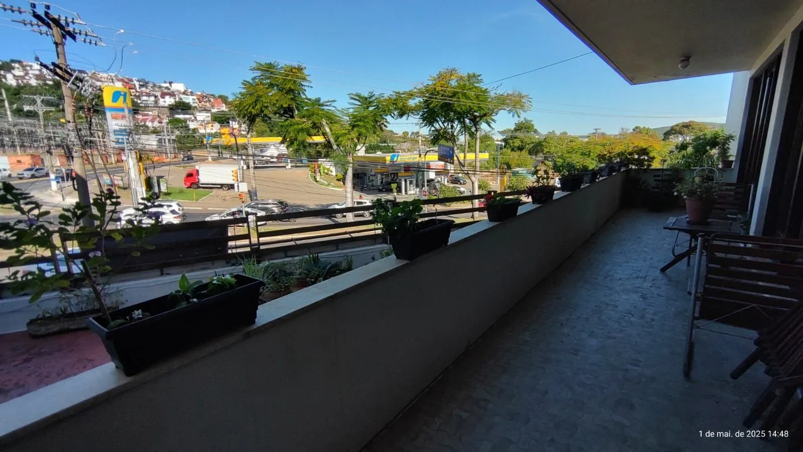 Imagem Apartamento de 4 dormitórios, 2 suítes, sacada, living para 2 ambientes bem amplo.