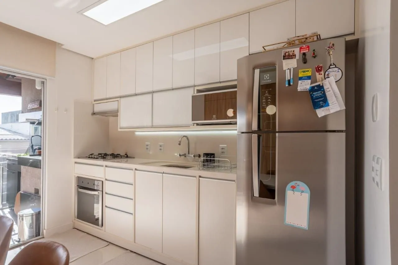 Imagem Deslumbrante casa 3 suítes, 4 Banh, 2 vagas cobertas, Guarujá POA RS