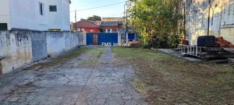 Imagem Galpão Comercial para Locação na Vila Moraes, São Paulo-SP: 610m² de Área Disponível
