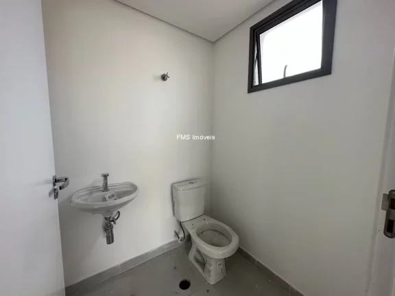 Imagem Laje comercial com 690m² para locação em Conceição.