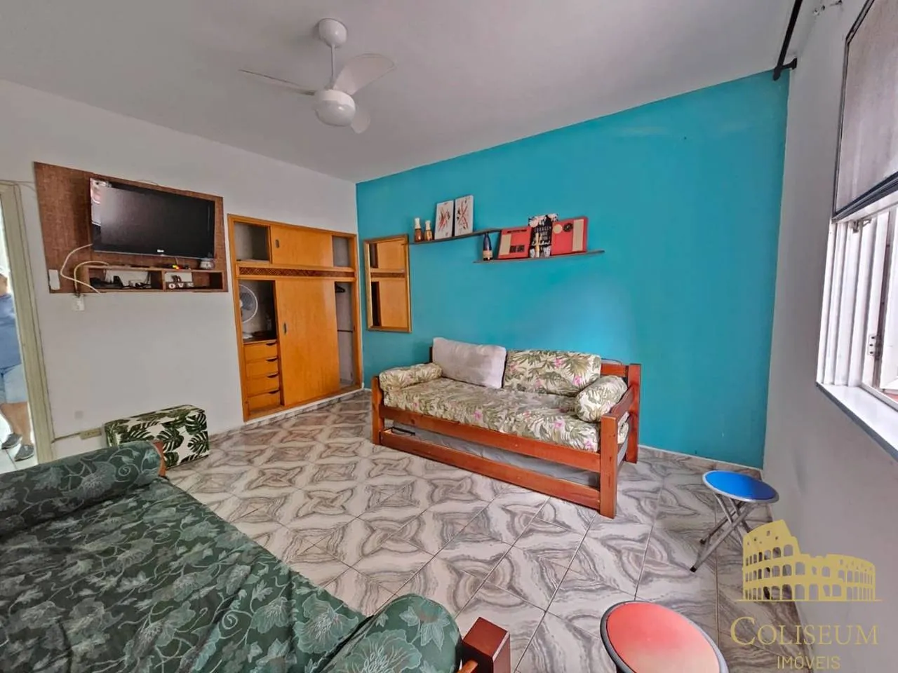 Imagem Kitnet com 1 dormitório para alugar, 32 m² por R$ 1.600,00/mês - Boqueirão - Praia Grande/SP