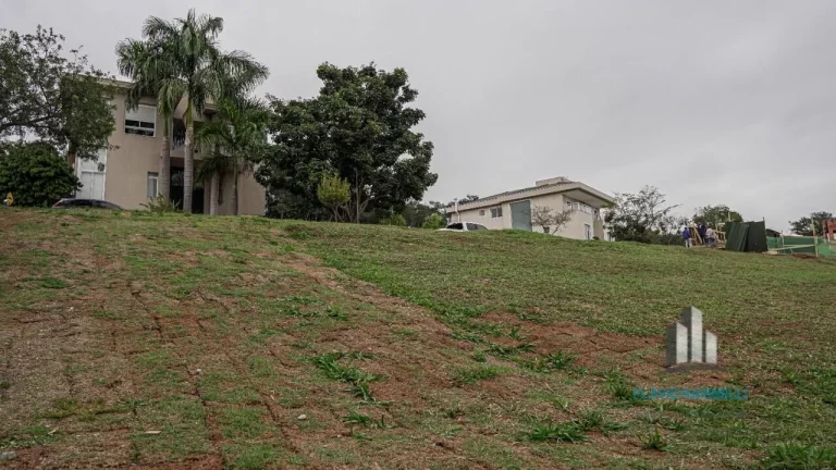 Imagem Gênesis I Terreno Declive de 456m² com Vista pra Mata