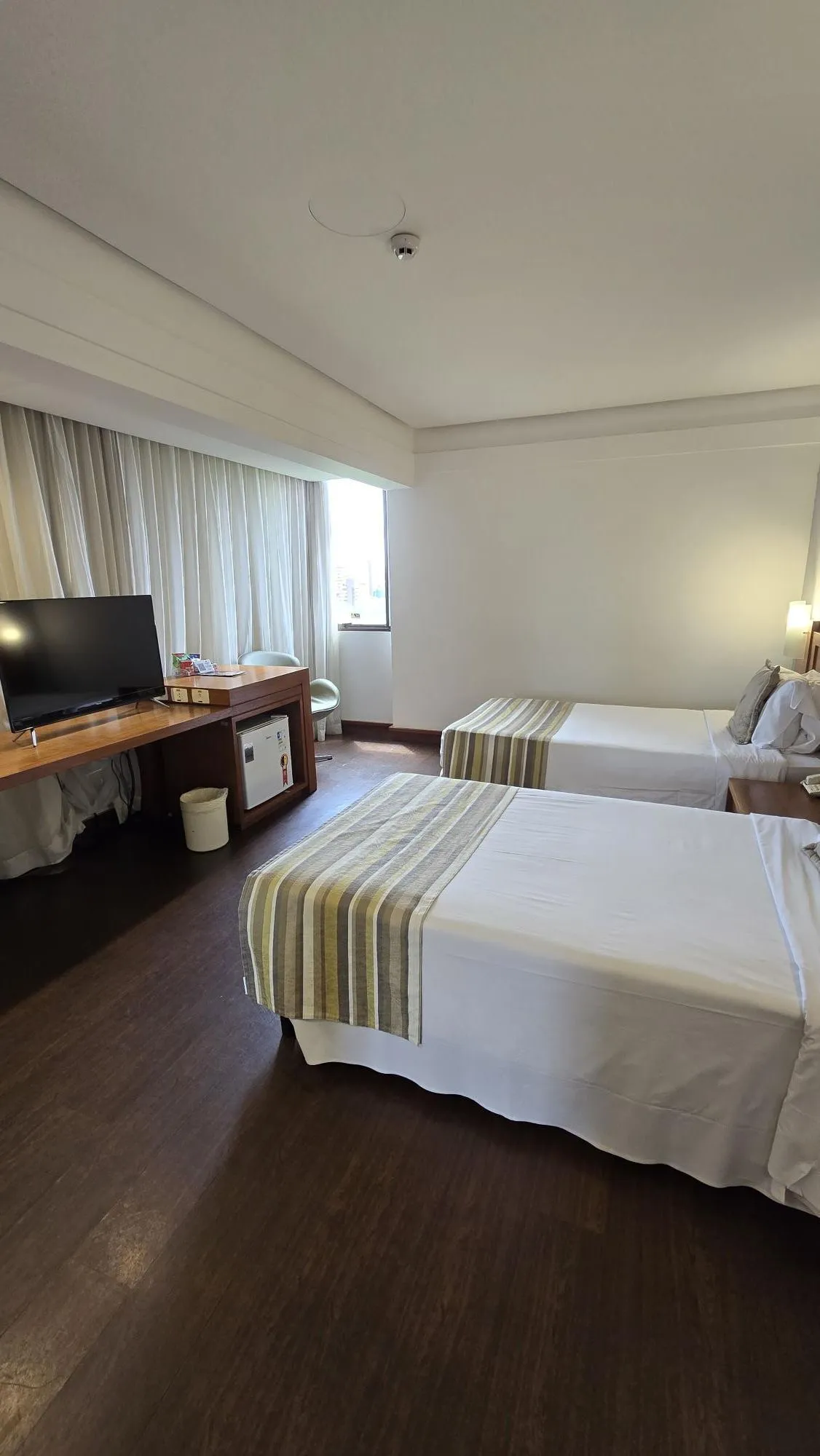 Imagem Flat na Comendador Caminha, em frente ao Parcão.