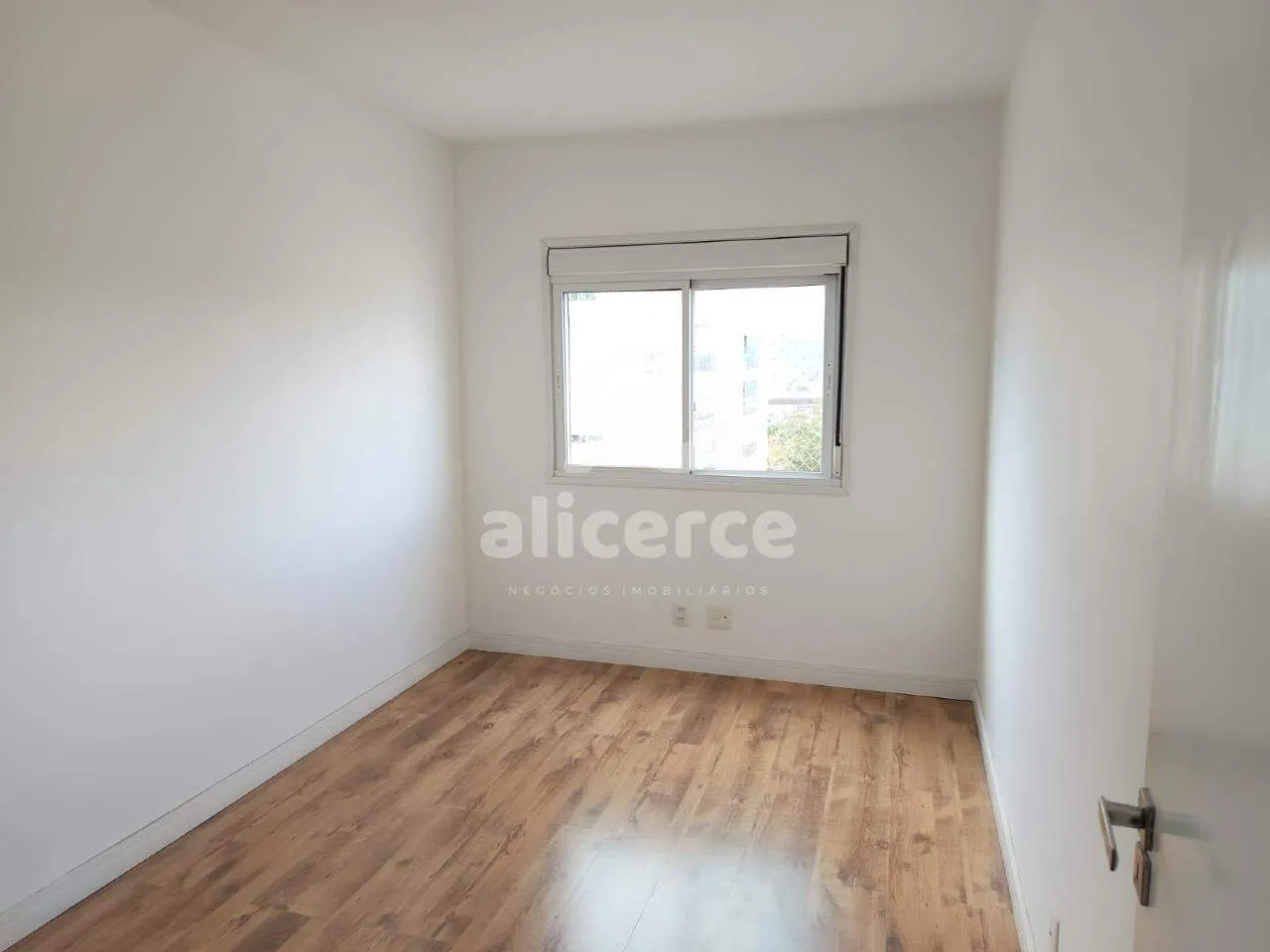 Imagem Apartamento no Pagani com 3 Quartos, 1 suíte | 2 Vagas e Lazer Completo | 12º Andar no Stellato