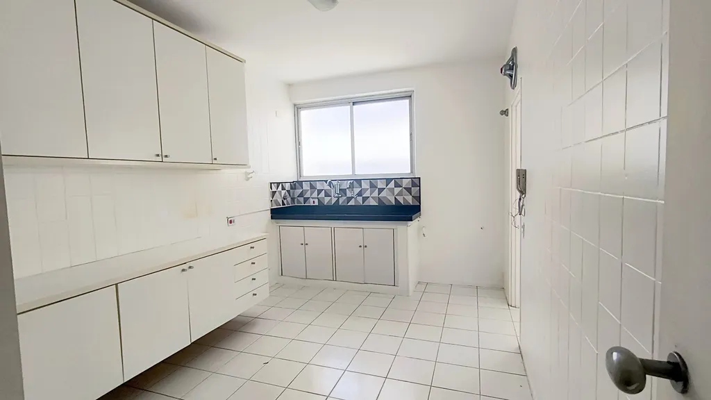 Imagem Apartamento à venda em São Paulo, Cerqueira César, com 3 quartos, 175.11m2