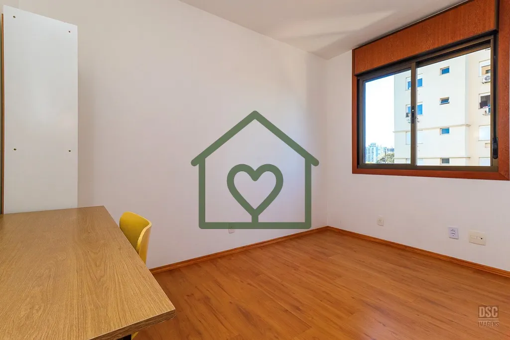 Imagem No bairro Jardim Botânico, na Rua Prof. Cristiano Fischer n° 838, este apartamento com 87,74m² de...