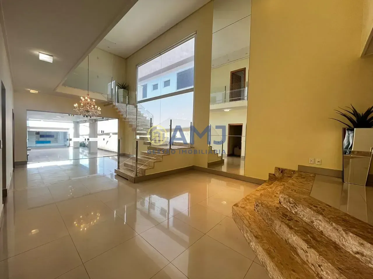 Imagem Sobrado para Locação 5 Quartos, 4 Suites, 2 Vagas, 614M², Jardins Madri, Goiânia - GO | Jardins Madri