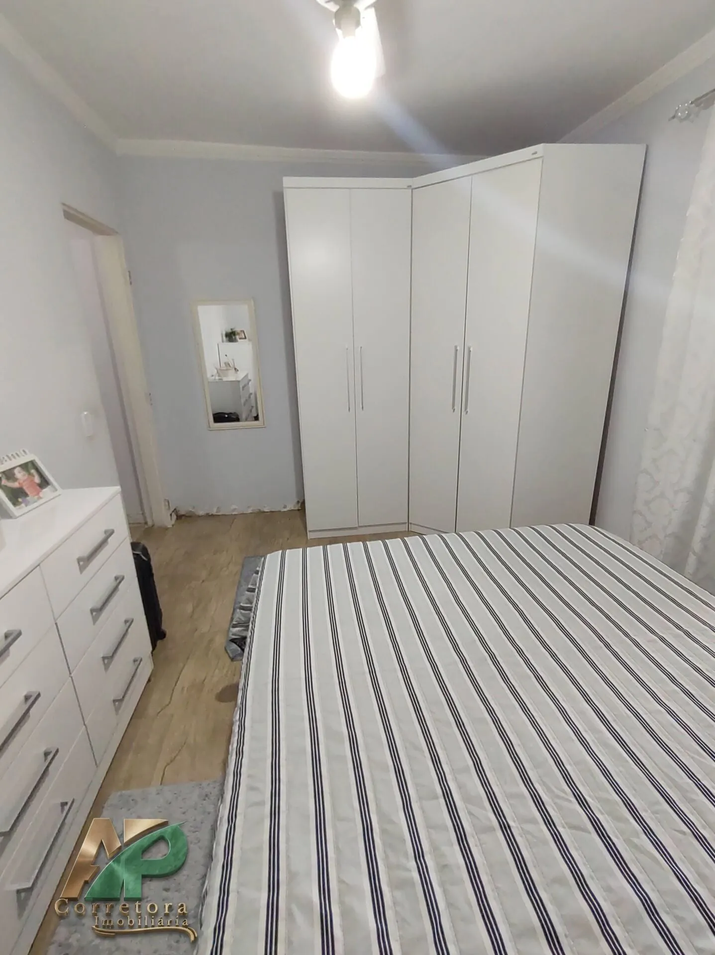 Imagem Casa à Venda em Taboão da Serra: 308m², 2 Vagas e Perto do Shopping