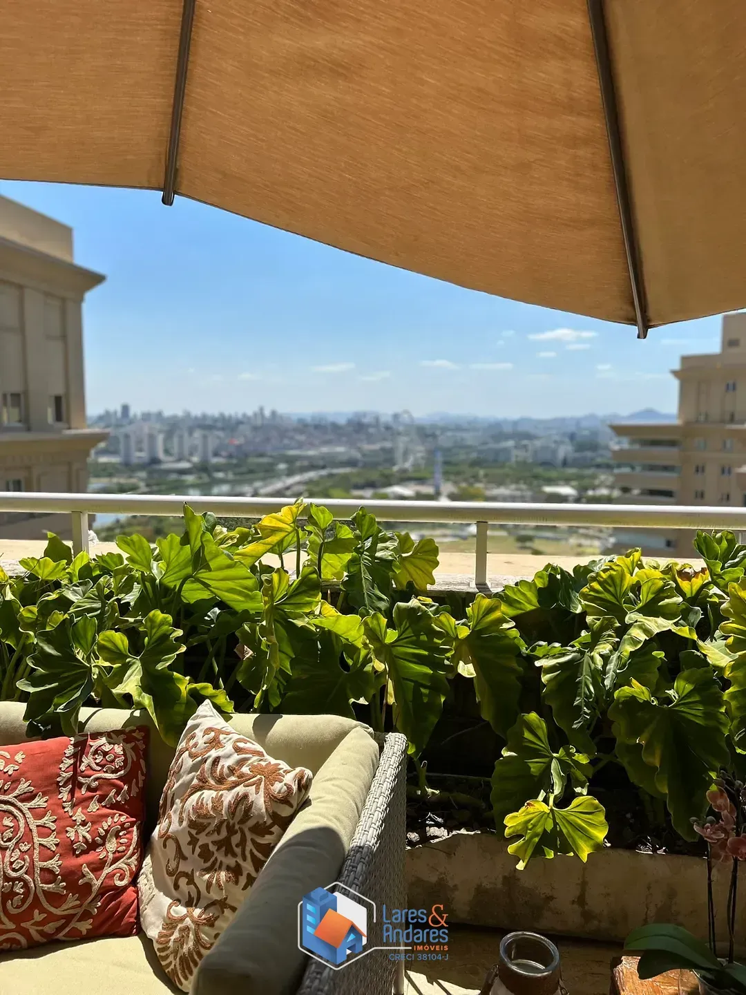 Imagem Cobertura para venda em Alto de Pinheiros com 4 quartos, sendo 4 suítes, 528m²