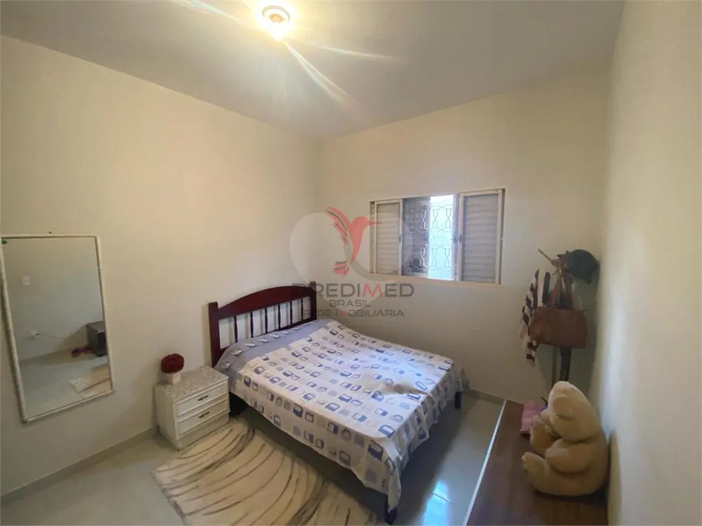 Imagem Casa de 2 quartos, 209m² no bairro Jardim Planalto, em Lençóis Paulista