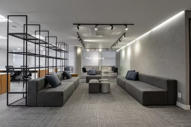 Imagem Conjunto comercial com 225m2 mobiliado na Av. Paulista.