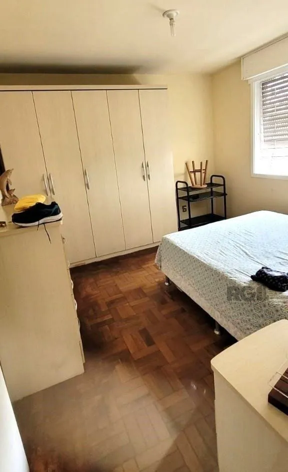 Imagem Apartamento no Petrópolis de 2 dormitórios e 2 vagas DESOCUPADO