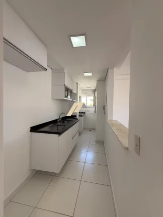 Imagem Apartamento no Cambuí: 1 quarto, 1 suíte, 2 banheiros, 2 vagas, 60m² - Venda e Locação em Campinas-SP.