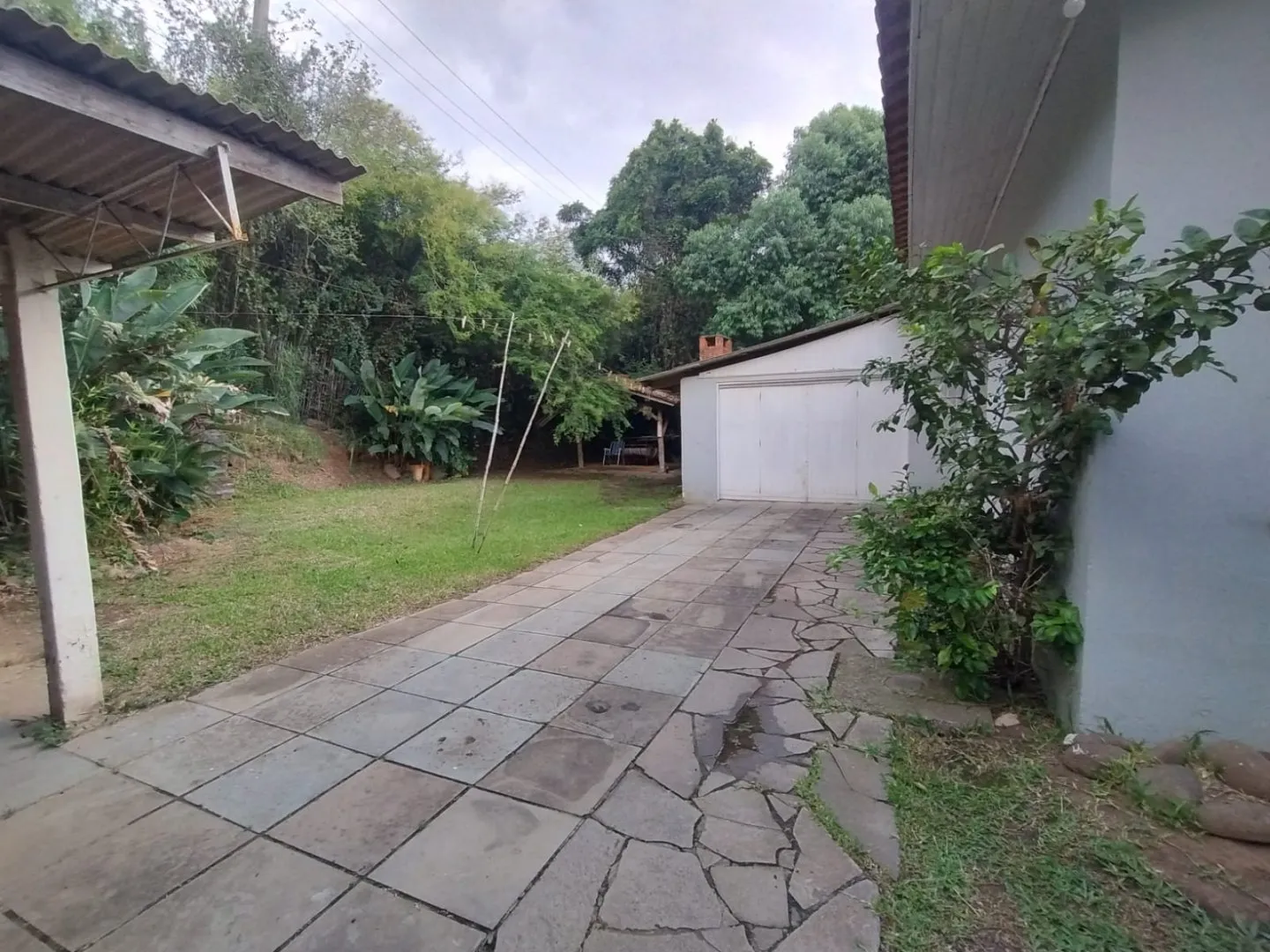 Imagem Área a venda no bairro São Lucas as margens da RS-040 denominada Tapir Rocha