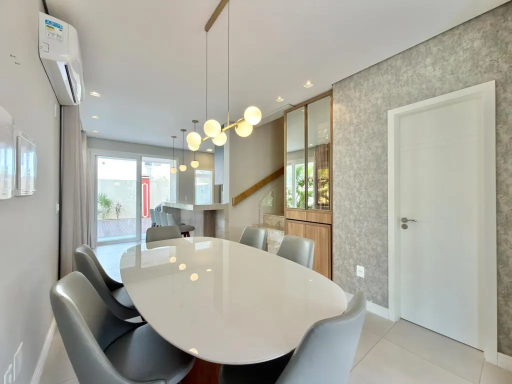 Imagem Casa em Condominio 4 Dormitórios - Bairro Zona Nova