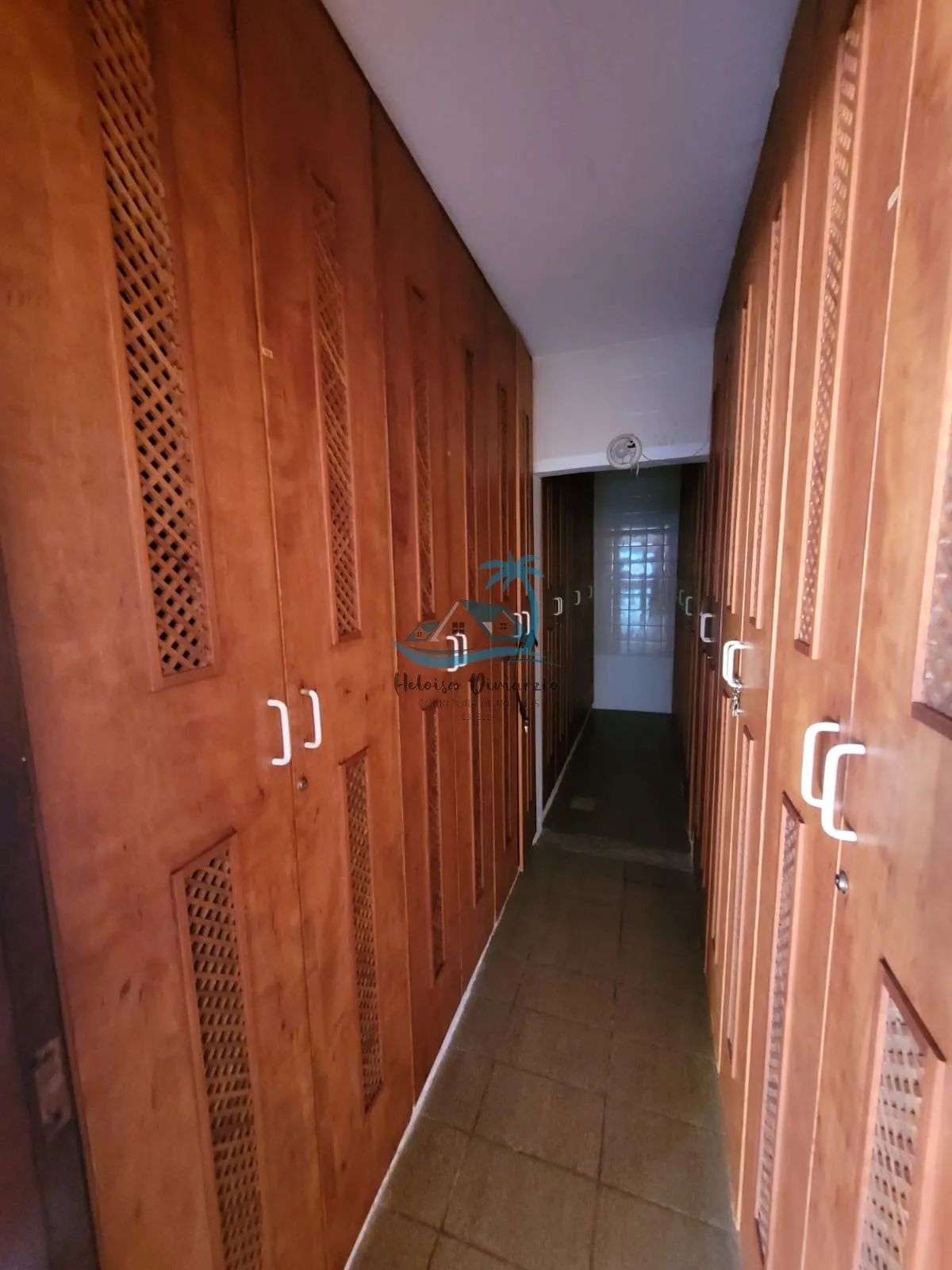Imagem Apartamento com 3 dormitórios reformado a 100 metros do mar no Itaguá em Ubatuba.