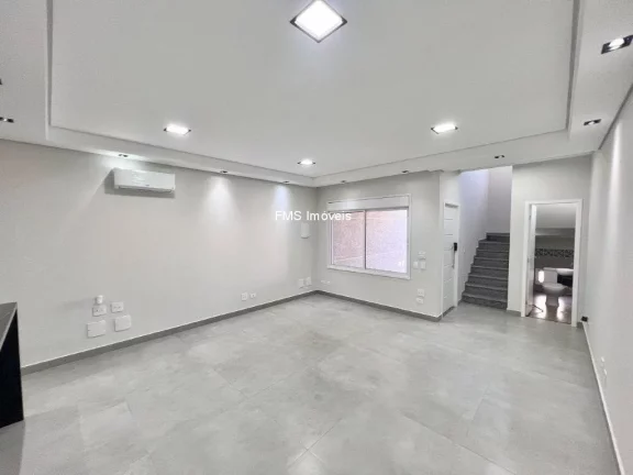 Imagem Imperdível oportunidade: Casa à venda em São Paulo-SP, Mirandópolis! 3 quartos, 1 suíte, 4 banheiros, 1 sala, 3 vagas de garagem, 170m².