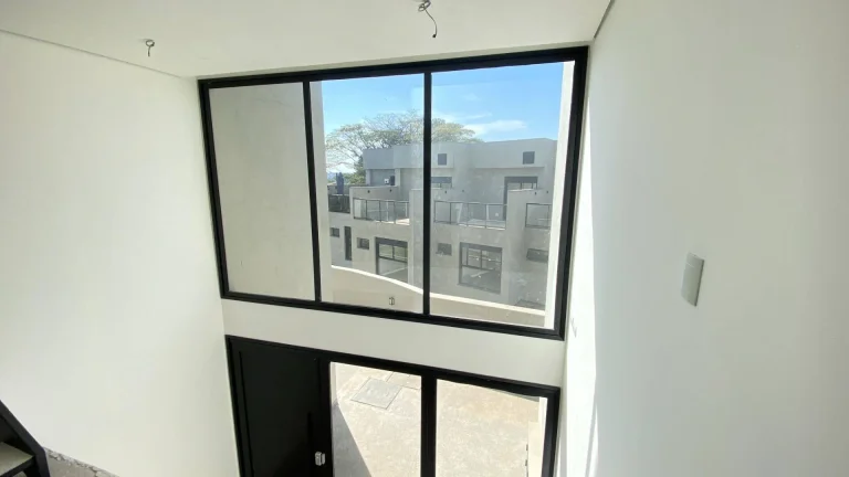 Imagem Casa com 2 quartos à venda, R$ 920.000 - Granja Viana - Cotia/SP