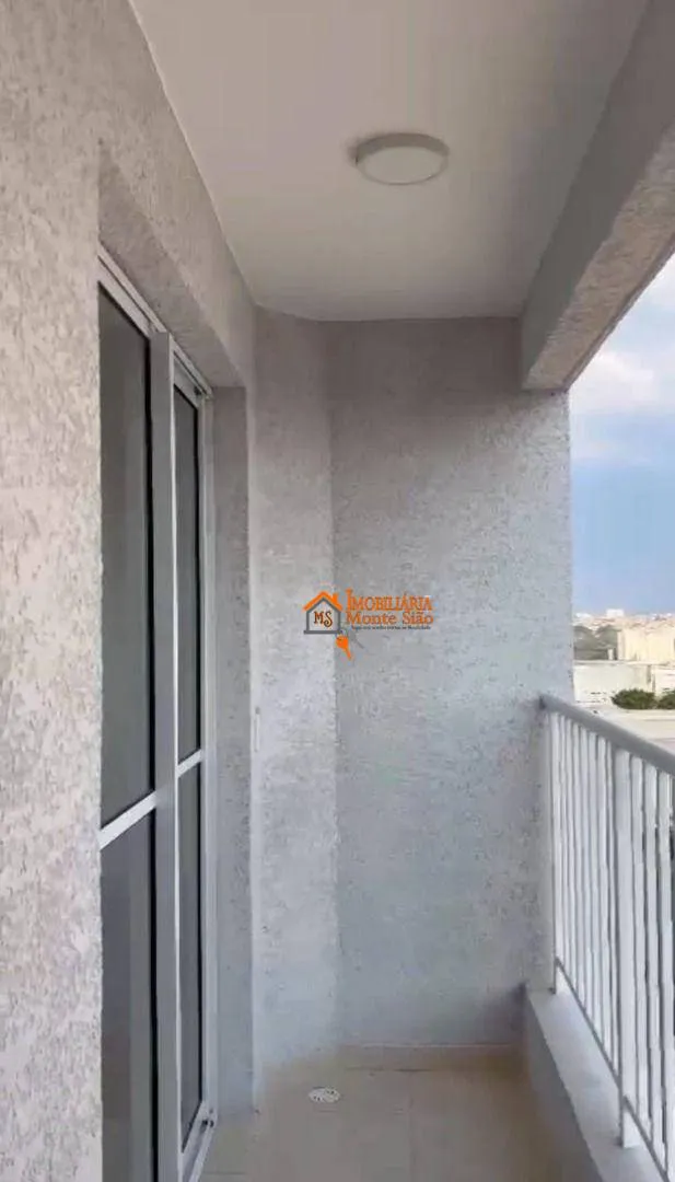 Imagem Apartamento à venda com 43m², 2 quartos, sala com sacada no Condomínio Flap - Vila São João, Guarulhos, SP