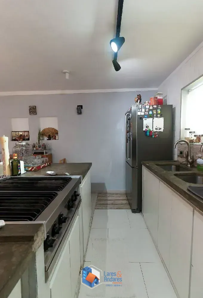 Imagem Casa para venda em Indianópolis com 3 quartos, sendo 1 suíte, 280m²