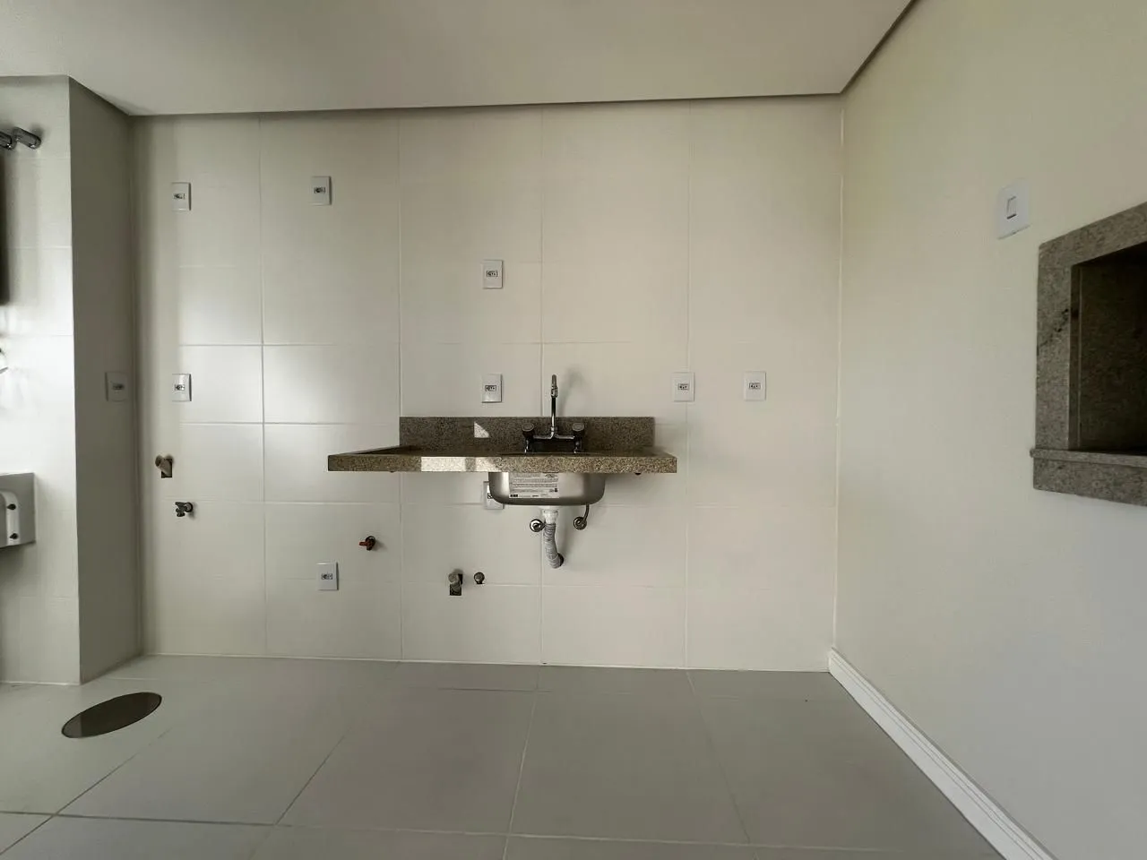 Imagem Apartamento 1 dormitório com vaga no Mont´t Serrat