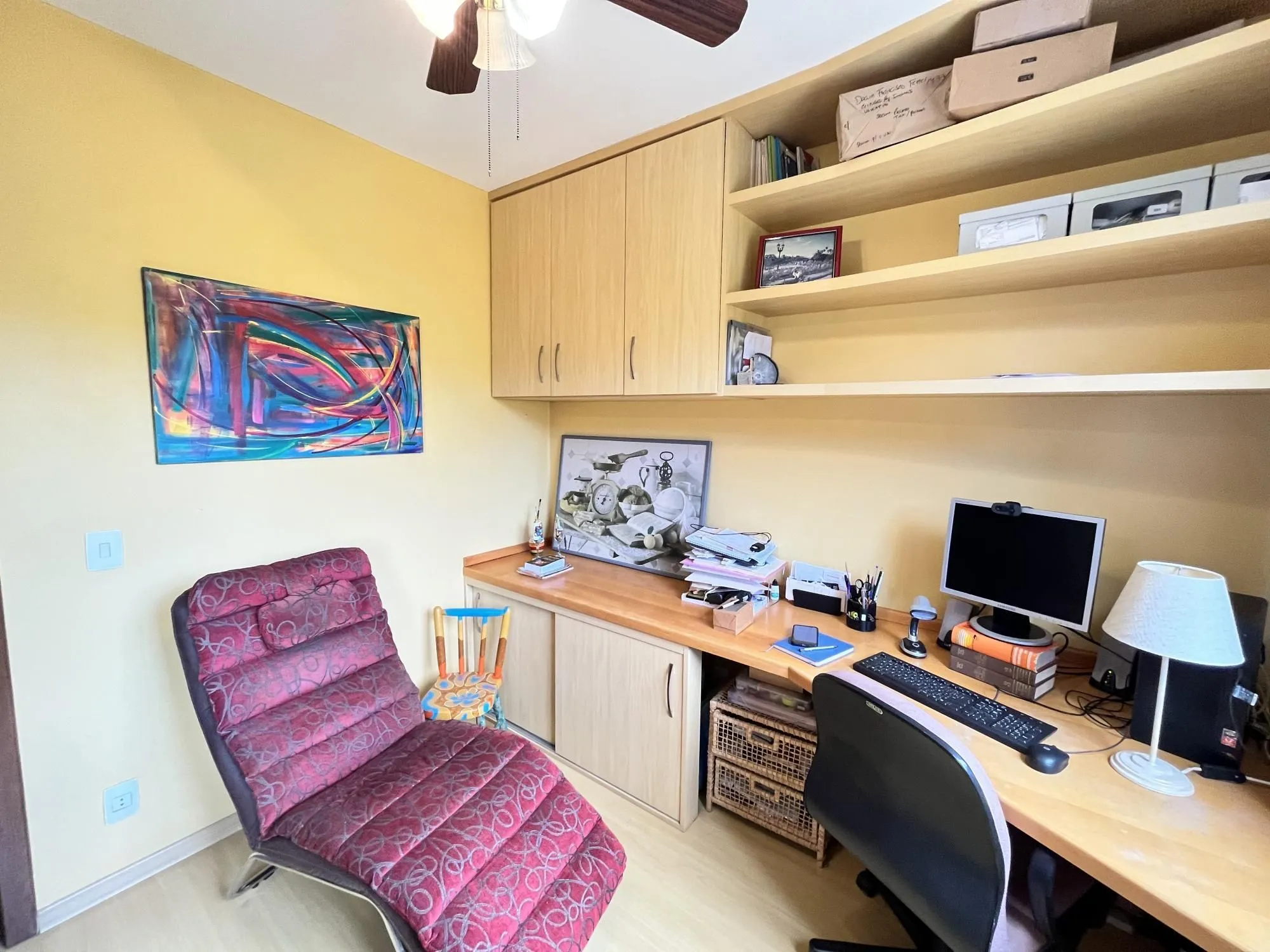 Imagem Apartamento de 2 quartos e 1 vaga de garagem no bairro Jardim Carvalho em POA/RS