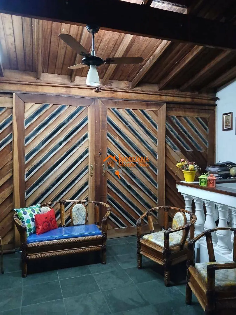 Imagem Sobrado com 2 dormitórios à venda, 180 m² por R$ 393.000,00 - Jardim Santa Mena - Guarulhos/SP
