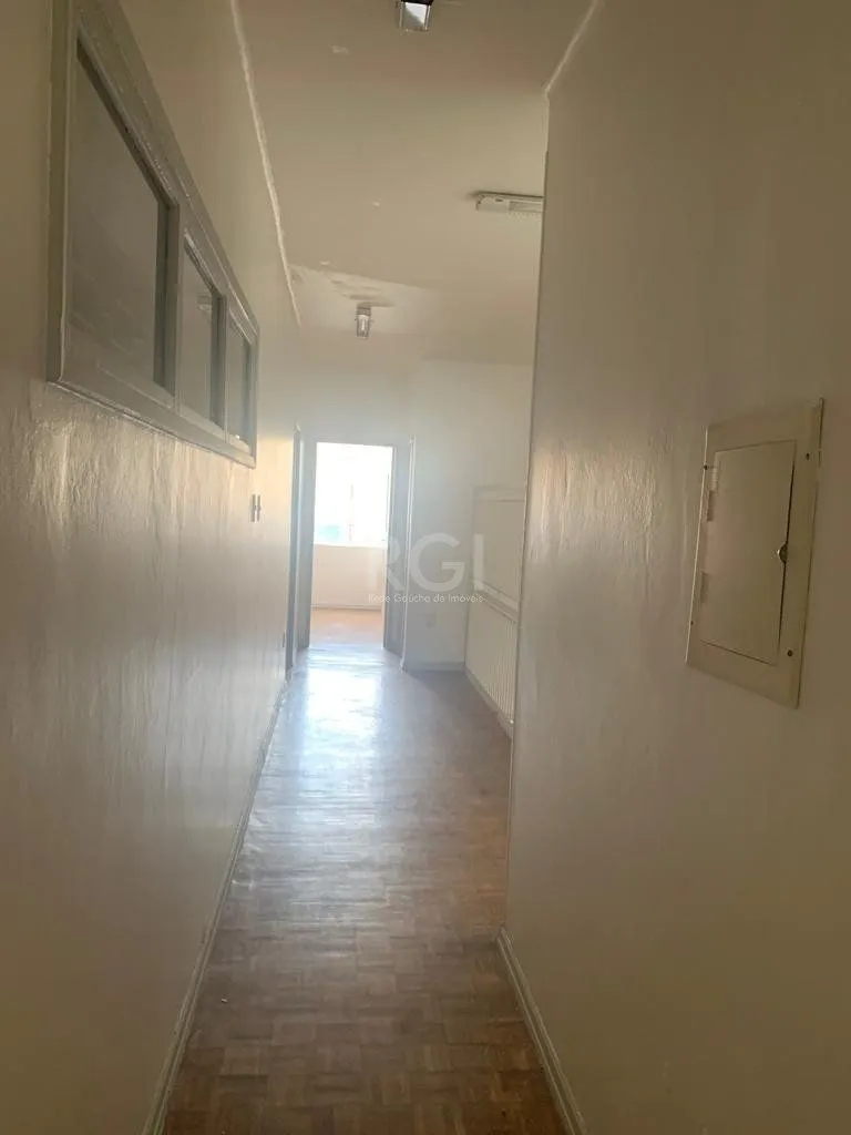 Imagem Casa Comercial com 03 pisos no Bairro Floresta
