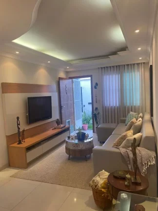 Imagem Casa para Venda em Contagem / MG no bairro Cabral