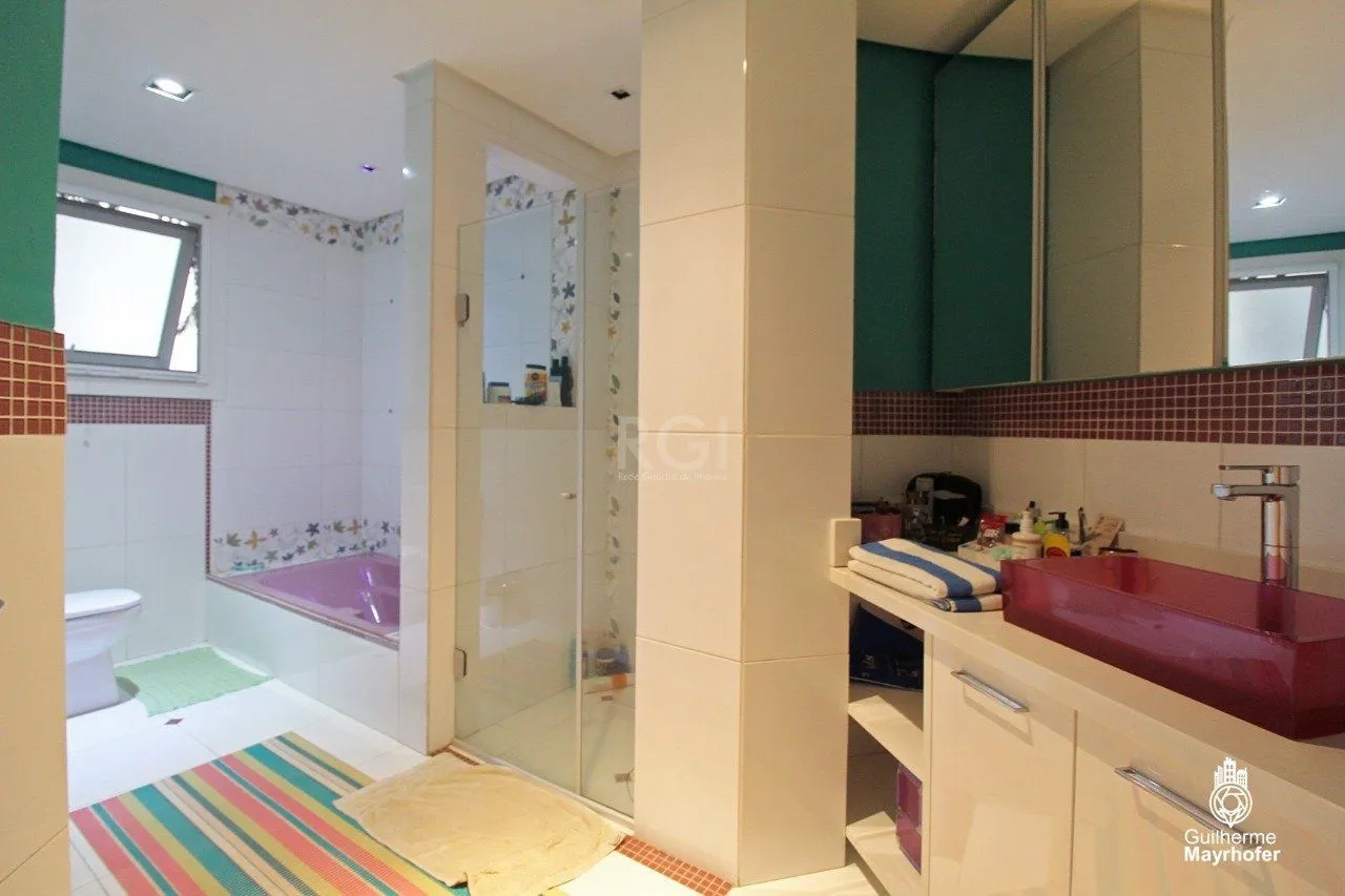 Imagem Casa para Venda - 650m², 4 dormitórios, sendo 3 suites, 4 vagas - Chácara das Pedras