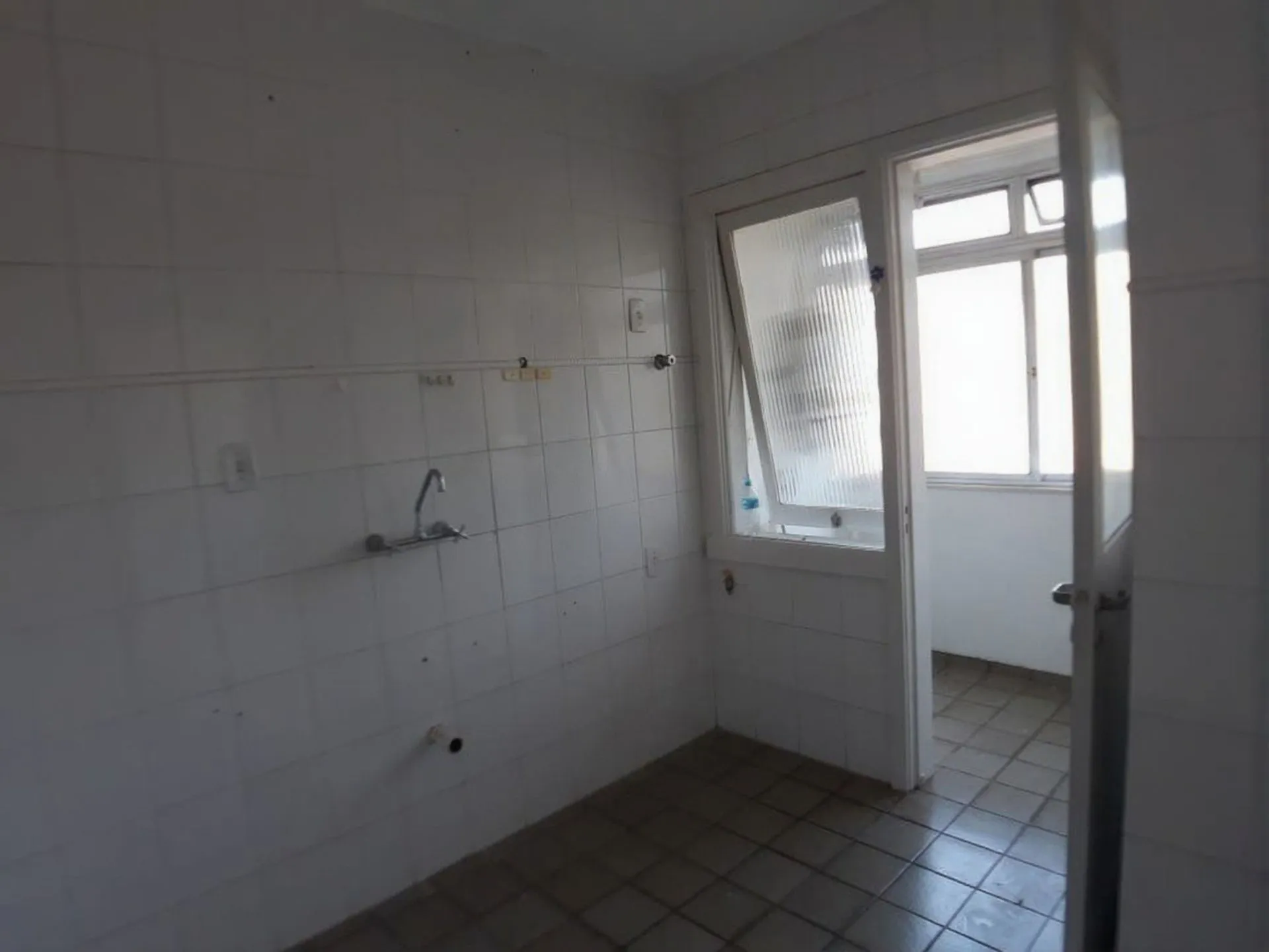 Imagem Vende-se apartamento com 1 quarto, 47 m² e 1 vaga - São João