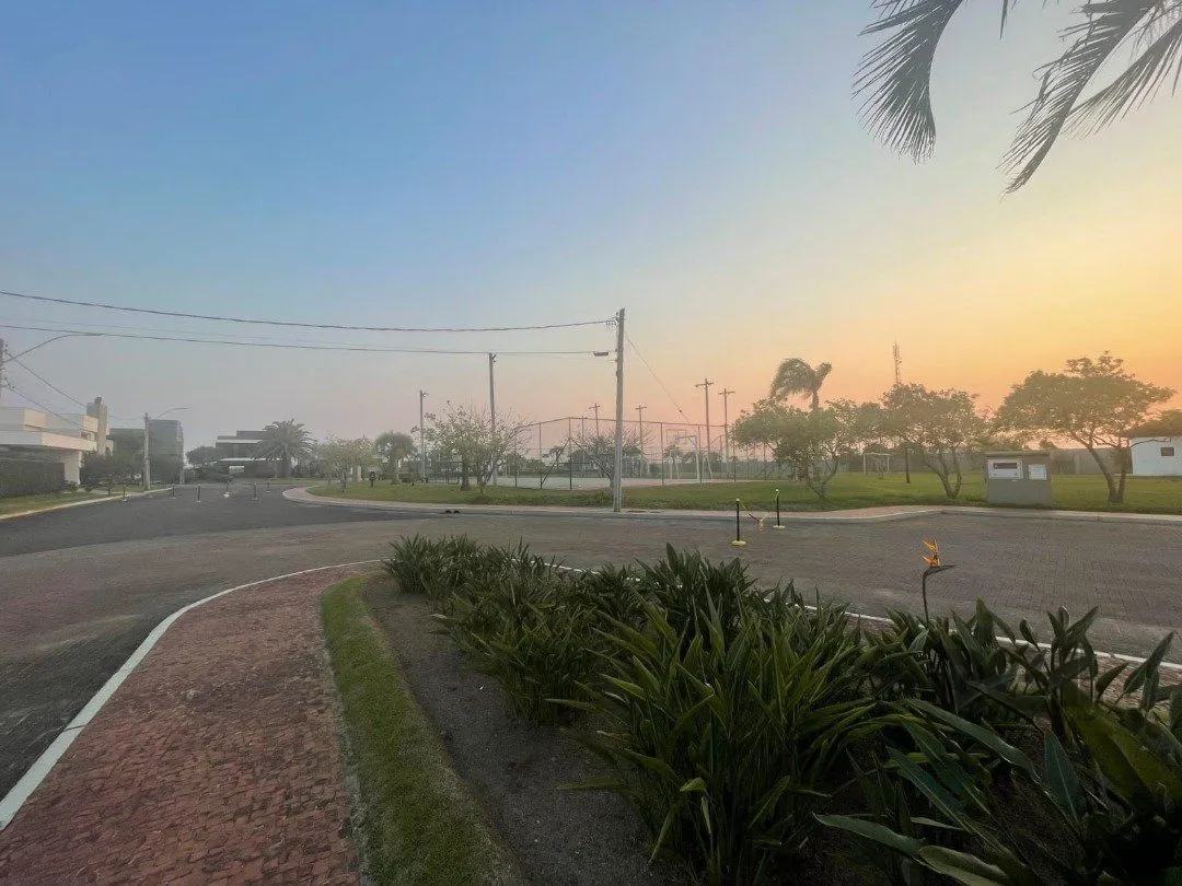 Imagem Casa de Condomínio em Atlântida Sul